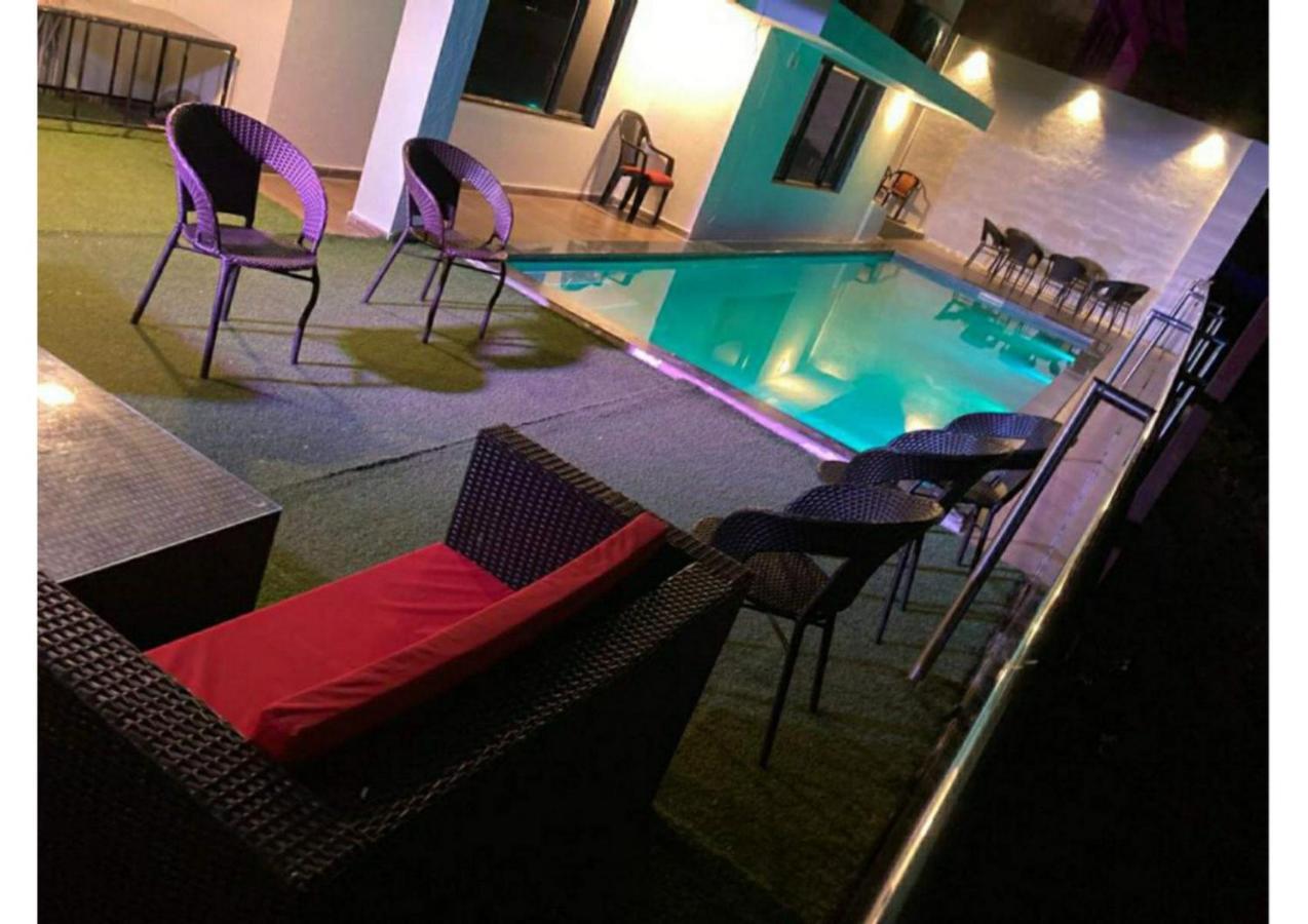 Villa Air Infinity Casa Pool 5Bhk à Igatpuri Extérieur photo