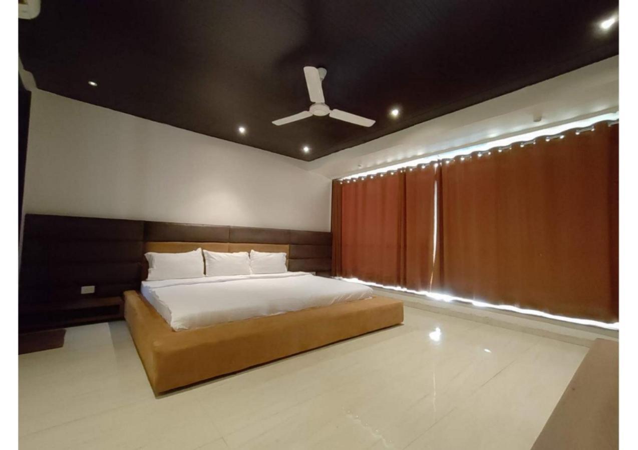 Villa Air Infinity Casa Pool 5Bhk à Igatpuri Extérieur photo