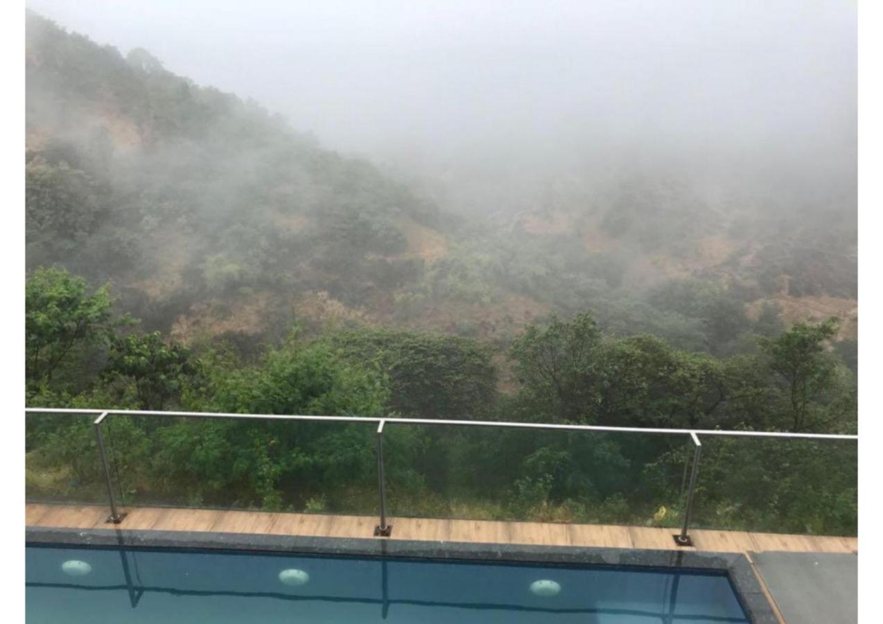 Villa Air Infinity Casa Pool 5Bhk à Igatpuri Extérieur photo